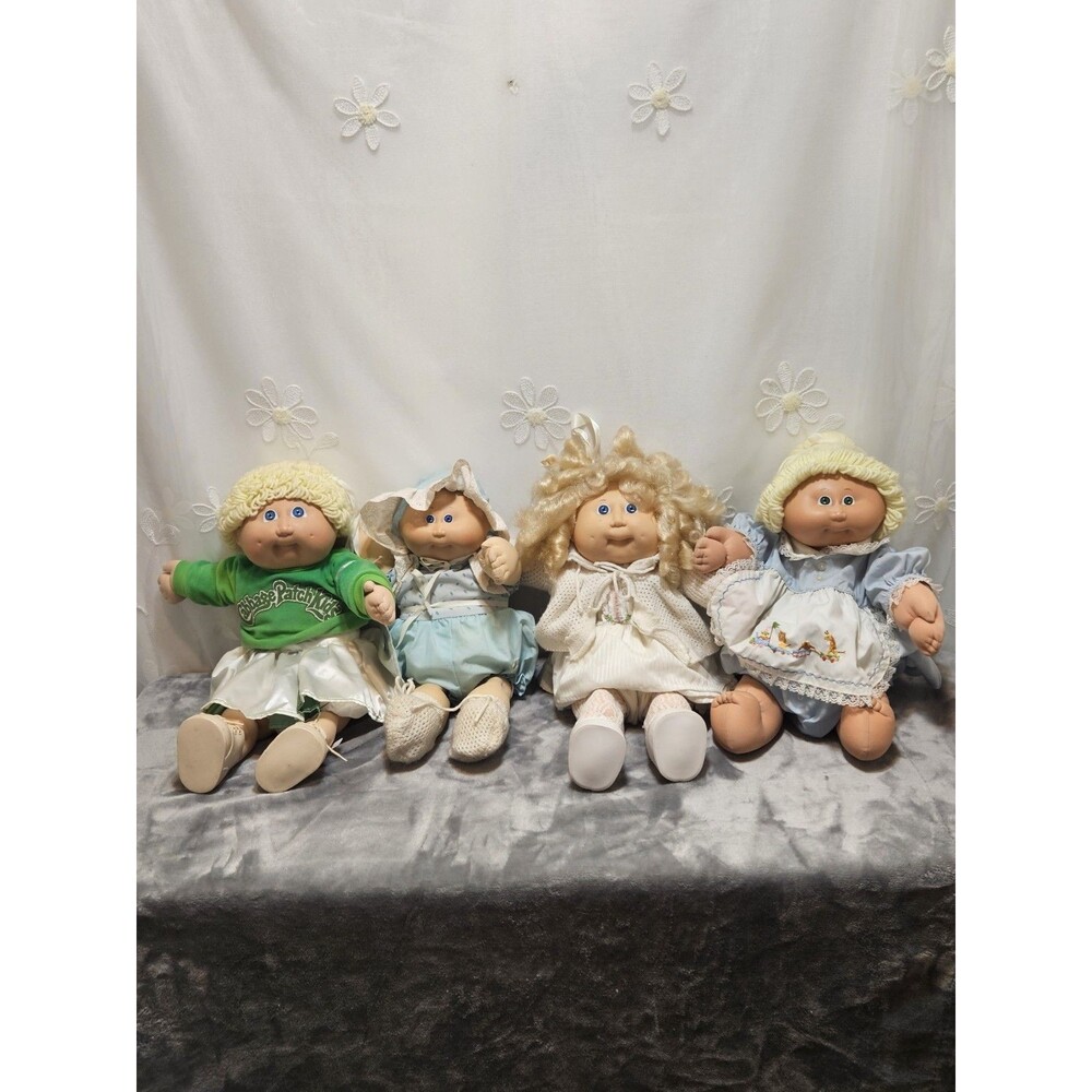 Cabbage Patch Kids Dolls Vintage Bundle X4 Collectors Edition Original Diapers